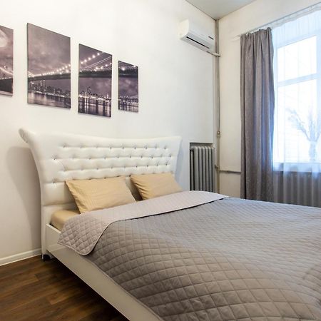 Pushkinskaya street Apartment Kharkiv Bagian luar foto