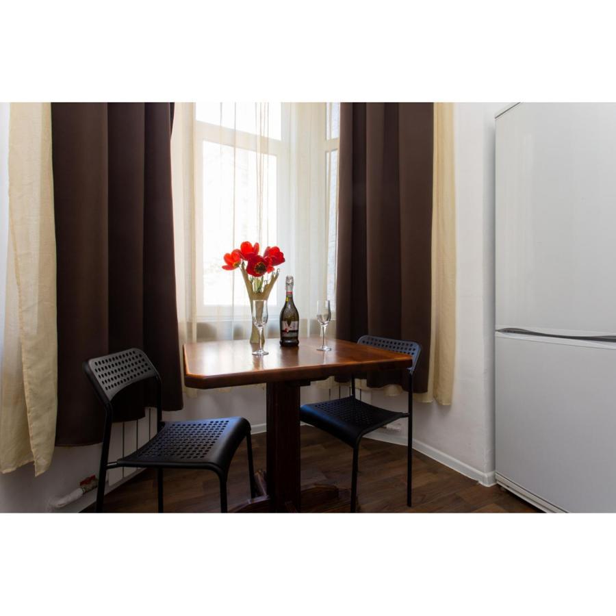 Pushkinskaya street Apartment Kharkiv Bagian luar foto
