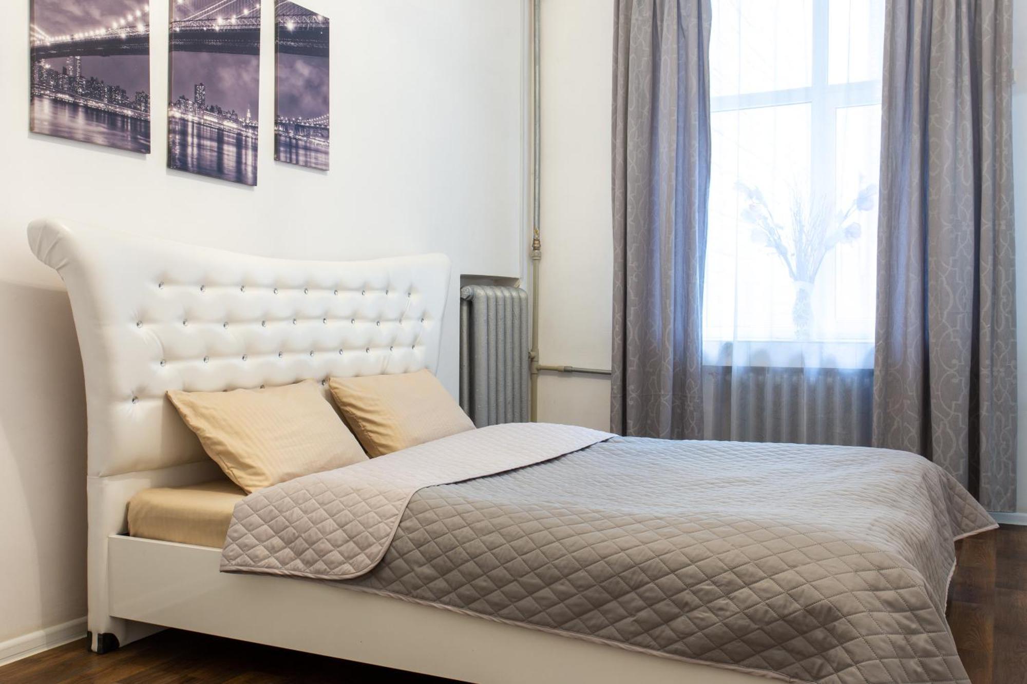 Pushkinskaya street Apartment Kharkiv Bagian luar foto