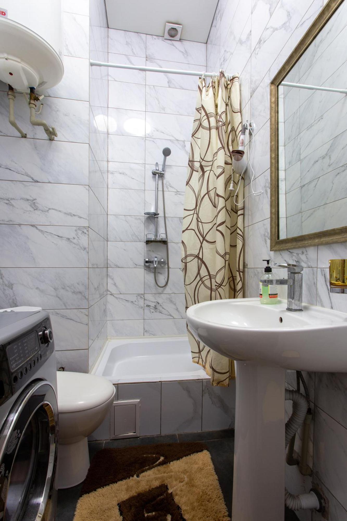 Pushkinskaya street Apartment Kharkiv Bagian luar foto